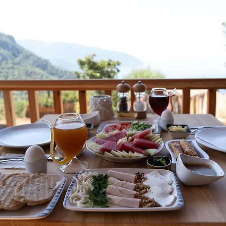 Отель Goat Bungalow And Camping *