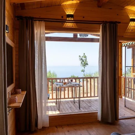 Goat Bungalow And Camping Отель Фаралия