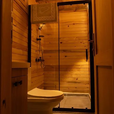 Отель Goat Bungalow And Camping