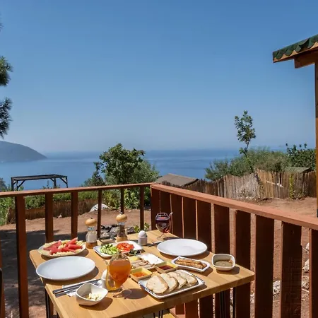 Отель Goat Bungalow And Camping Фаралия