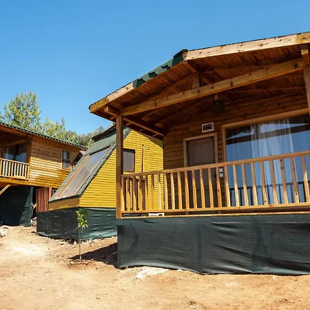 Goat Bungalow And Camping * Фаралия