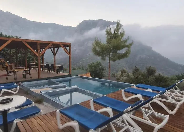 Hotel Goat Bungalow And Camping *