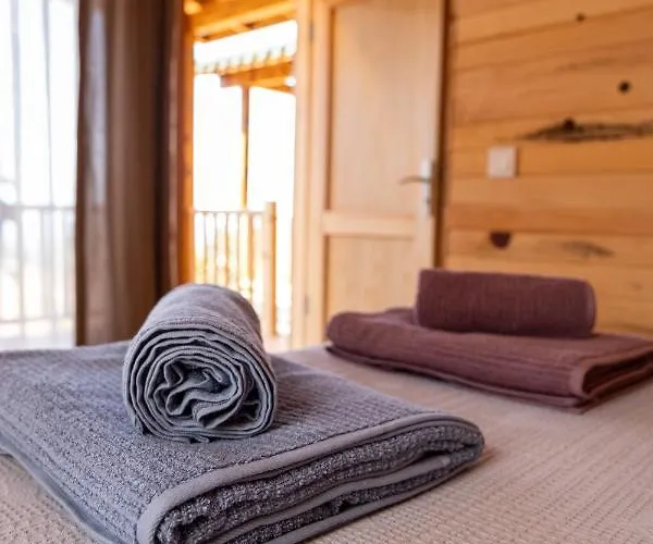 Hotel Goat Bungalow And Camping