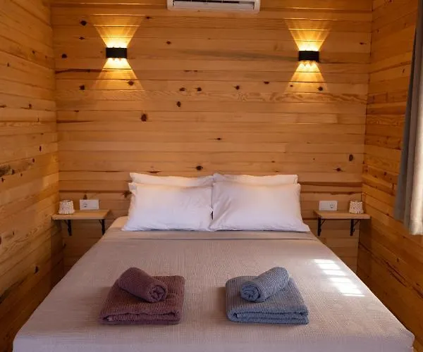 Goat Bungalow And Camping * Faralya