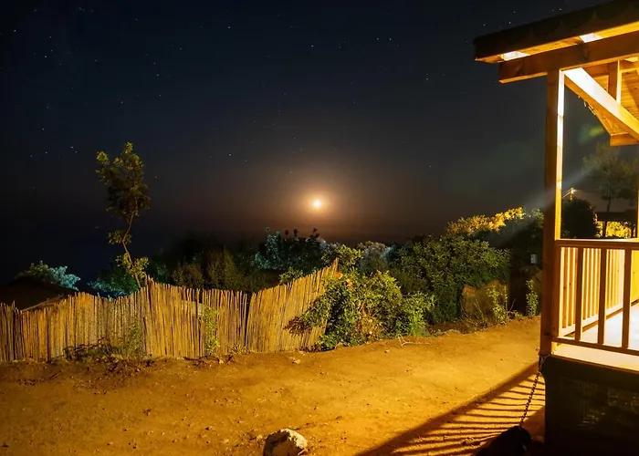 Goat Bungalow And Camping Hotel Faralya