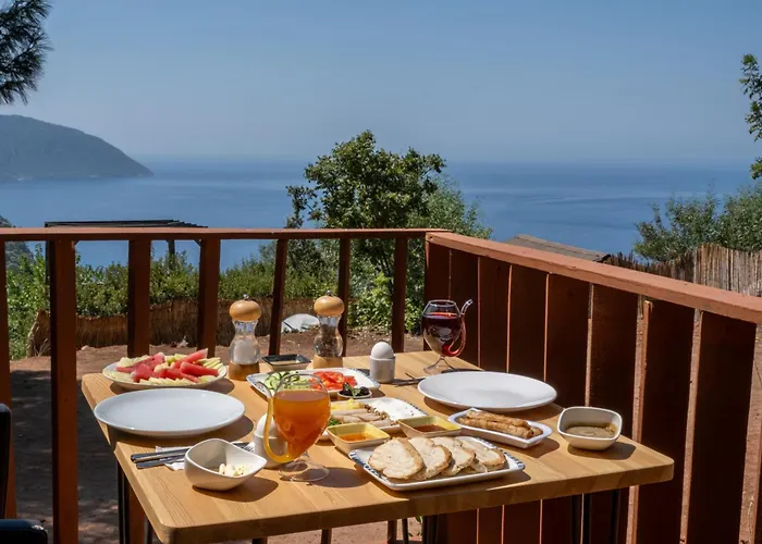 Goat Bungalow And Camping